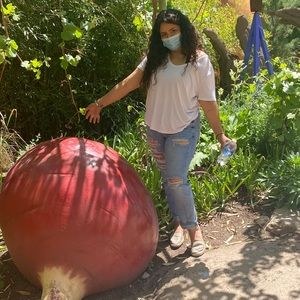 Meet your Posher, Johana